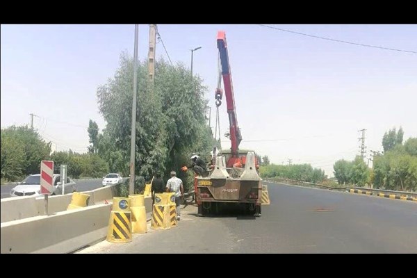 جایگزینی نیوجرسی‌ ورودی آزاده راه قم - کاشان 