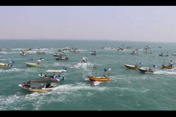 موج گسترده شناورهای بسیج دریایی در خلیج فارس/ پیام مقاومت به کل جهان مخابره شد+تصاویر