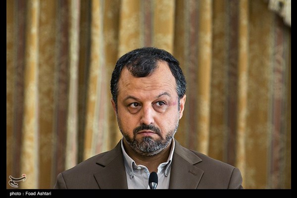  خاندوزی: به میزان صادرات نفت،مازاد ارز داریم/ ثبات به بازار برمی‌گردد 