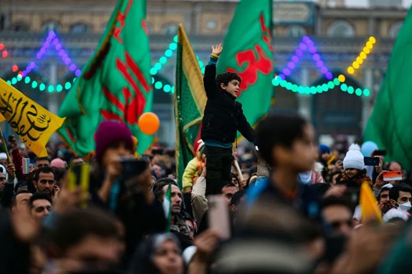  اجرای مراسم سلام فرمانده در مسجد مقدس جمکران