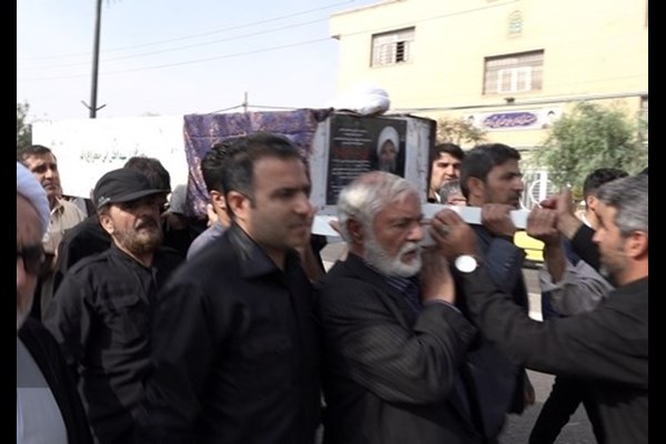 پدر شهید مجتبی صالحی حاجی‌آبادی تشییع شد 
