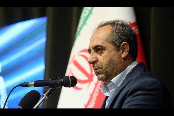 سفر مقامات دولتی به قم باید از حالت تشریفاتی به سفر کاری تبدیل شود/هیچ حاشیه ای نباید شعار «رونق تولید» را تحت تأثیر قرار دهد