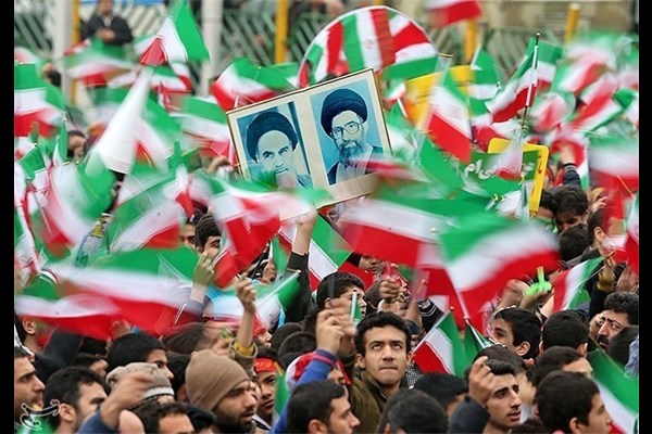 آینده کشور روشن است