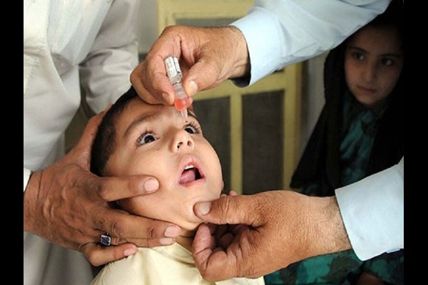 ۹ هزار کودک در قم واکسن فلج اطفال دریافت کردند