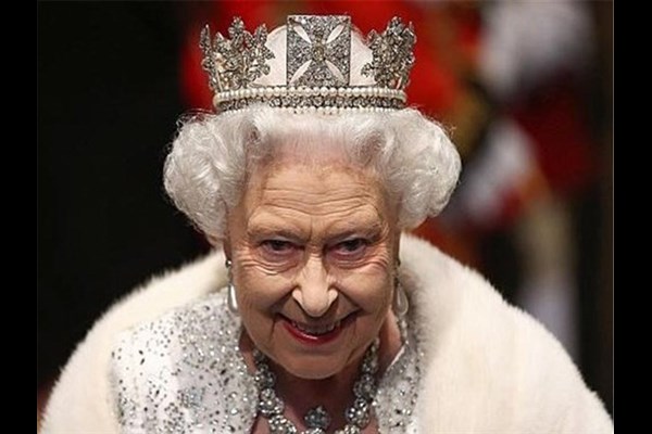 جشن تولد ملکه انگلیس از جیب مهمانان ایرانی/ مفتخرید دانگ خود را بدهید!