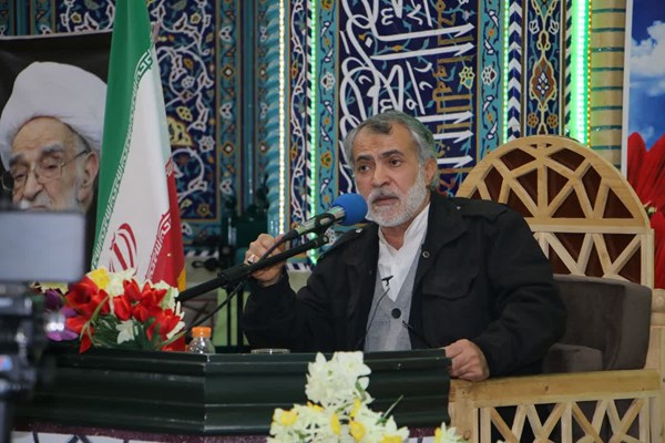 حفظ عزت و داشتن استقلال را مدیون انقلاب اسلامی هستیم
