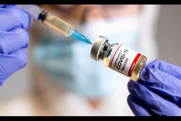 مردم به شایعات توجه نکنند / تنها راه مقابله با کرونا واکسیناسیون سراسری است
