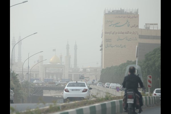 وزش باد و گردوخاک قم را فرامی‌گیرد