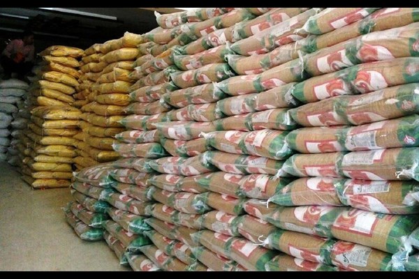 ۳ تن ارزاق احتکاری در قم کشف شد