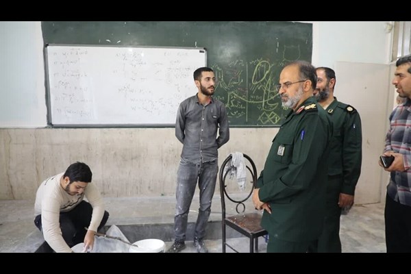 قدردانی از ۱۲ دانش‌آموز و فرمانده طرح شهید عجمیان در قم 