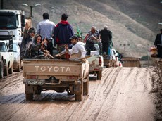 حضور جهادگران در پل دختر و کمک رسانی به سیل زدگان