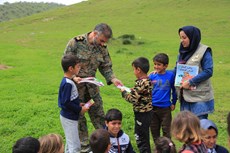 اعزام تیمی از بسیج هنرمندان به مناطق سیل زده لرستان